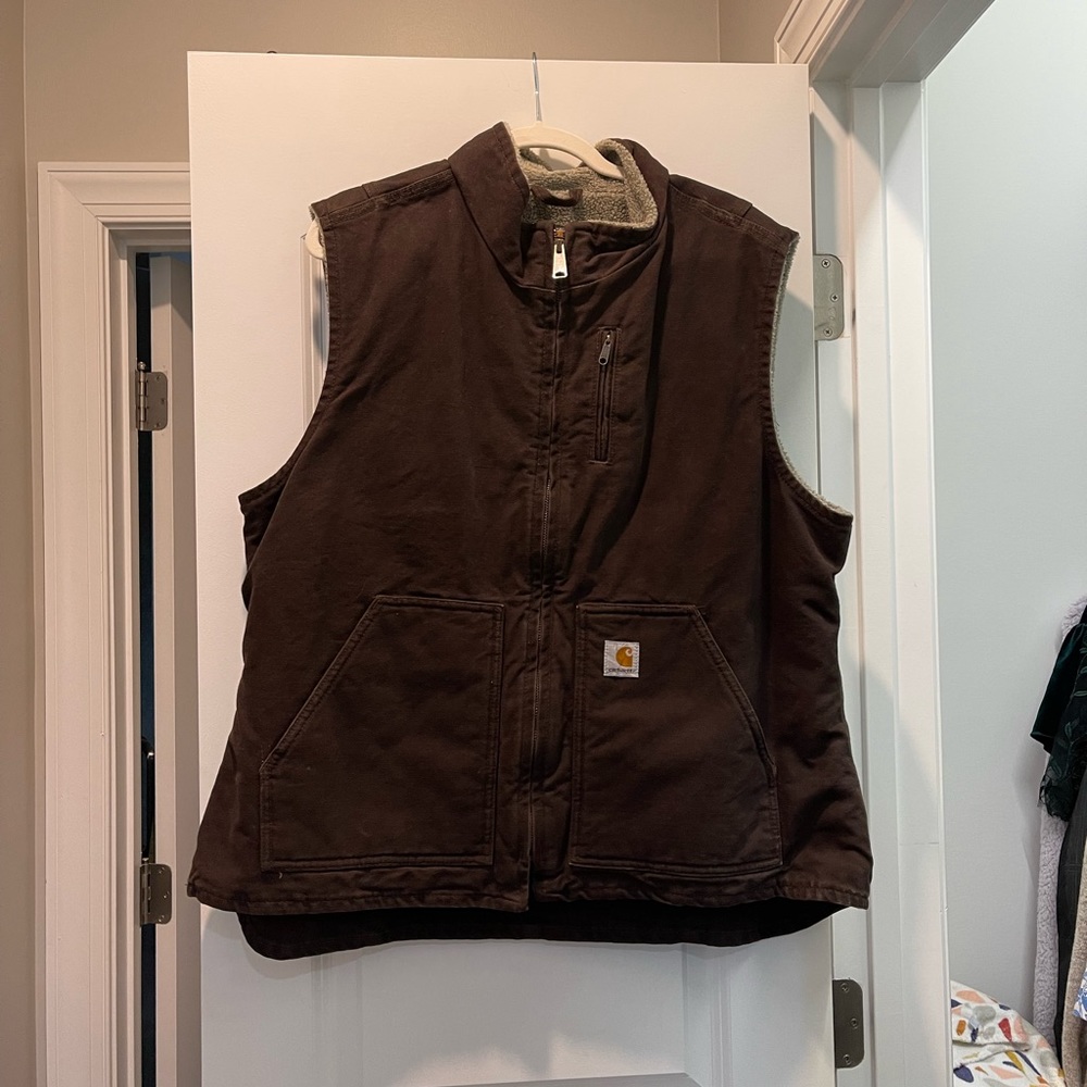 Carhartt brown vest